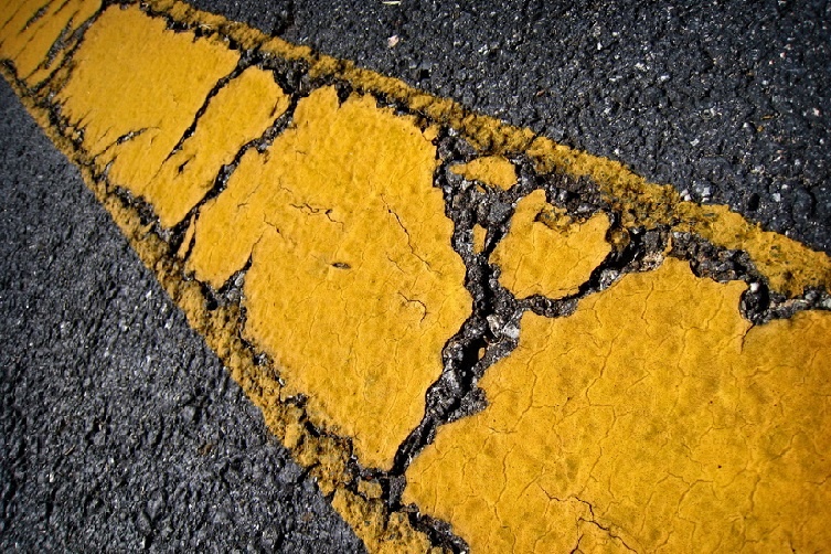 asphalt repair crack fill